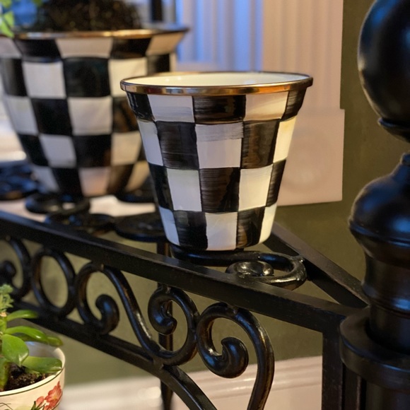 MacKenzie-Childs Courtly Check Enamel Pot - Picture 4 of 4